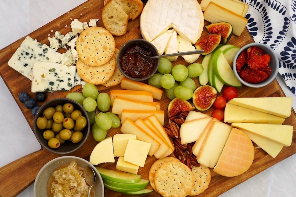 How to make a cheese plate Canadian Goodness